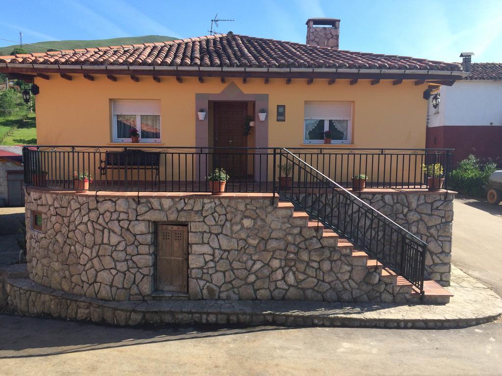 Casa Mariana Guest House Llames de Parres Luaran gambar